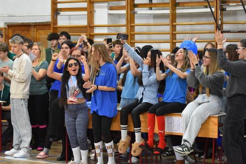 Kopaszavató a DÖK napon