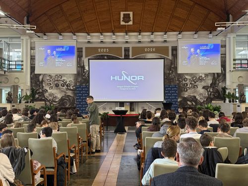 HUNOR1.jpg